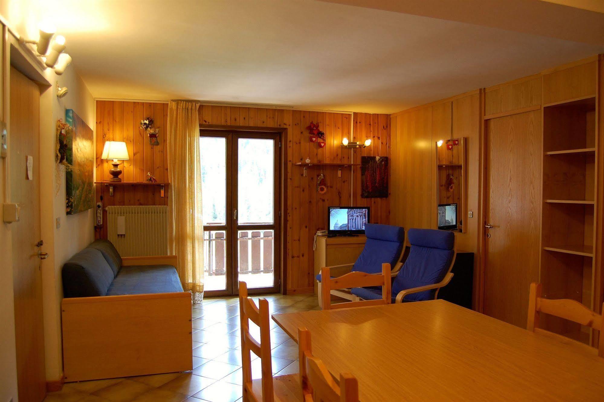 Residence Rododendro Passo San Pellegrino Exterior foto
